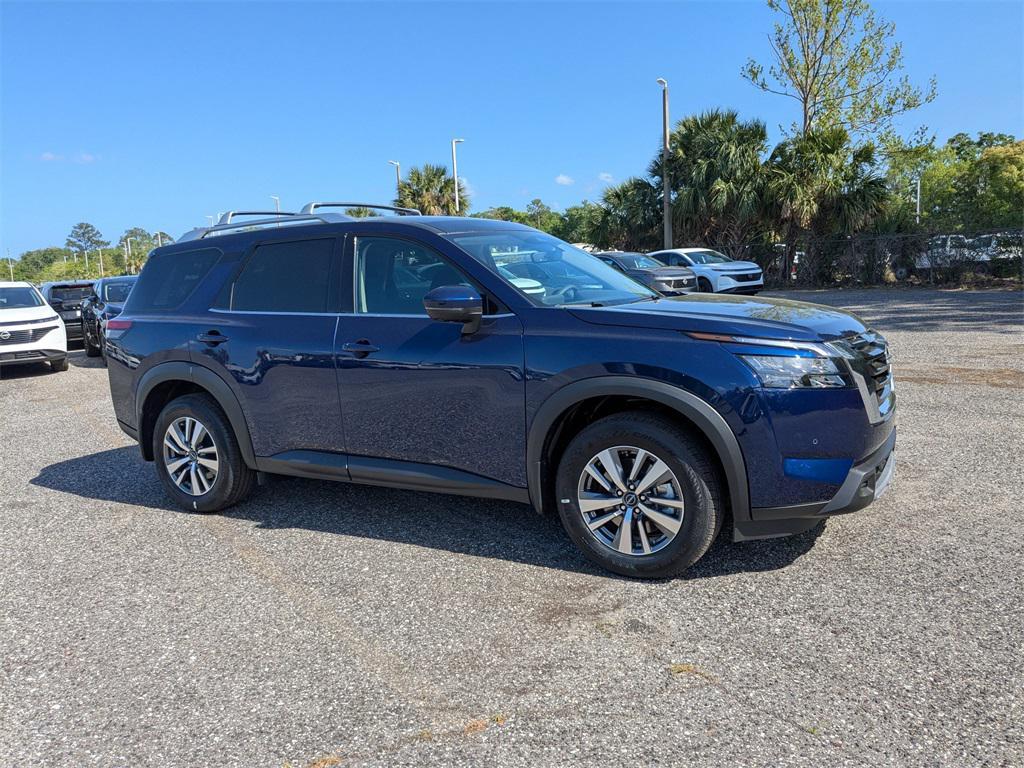 new 2025 Nissan Pathfinder car, priced at $39,080