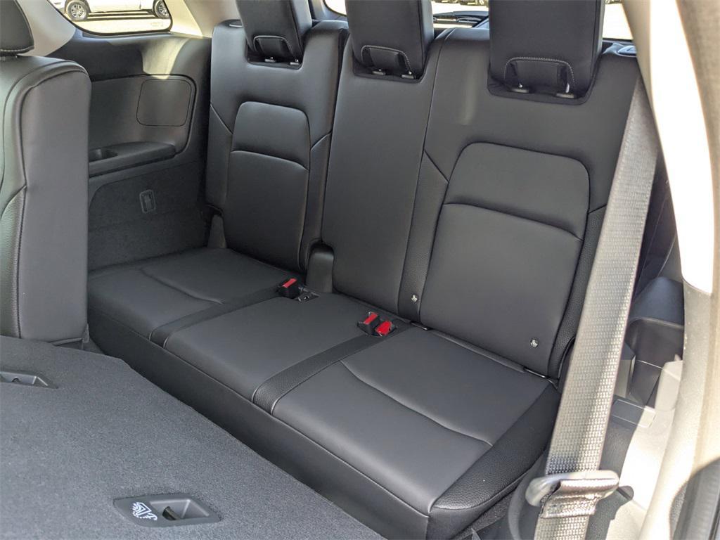 new 2025 Nissan Pathfinder car, priced at $39,080