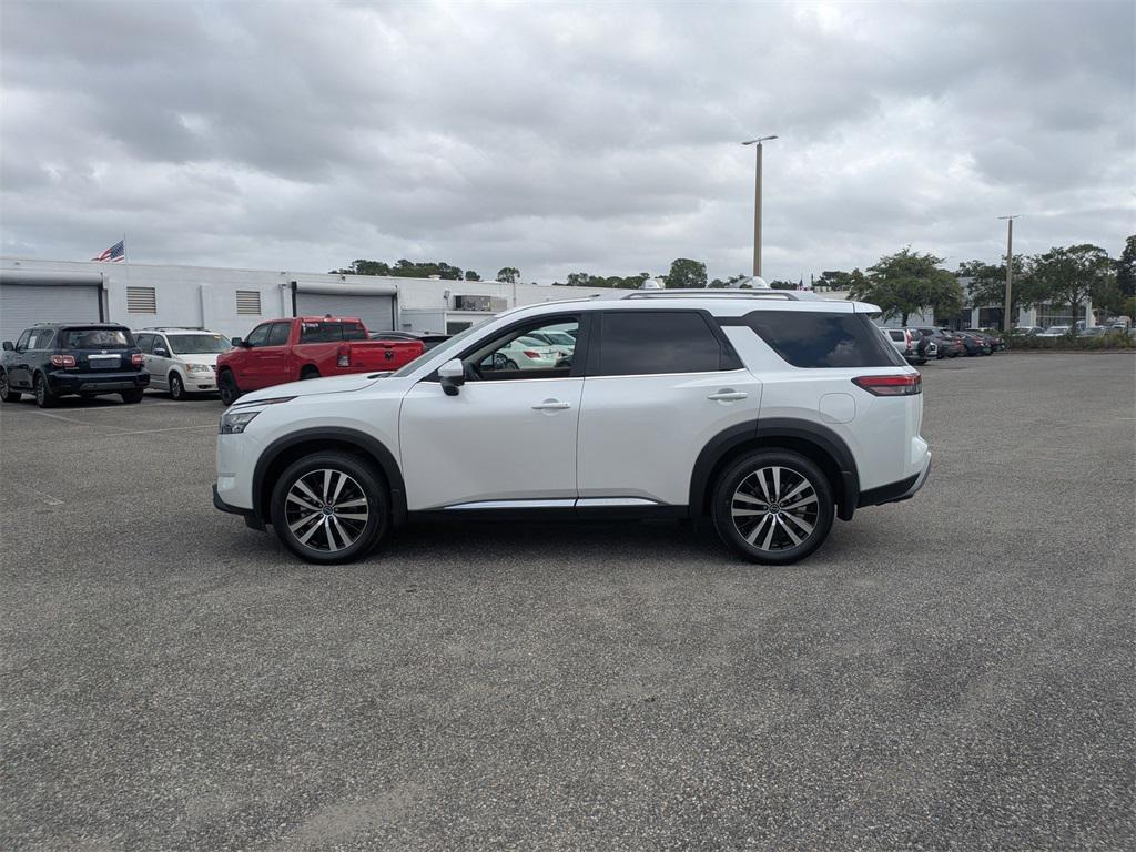 new 2025 Nissan Pathfinder car, priced at $43,905