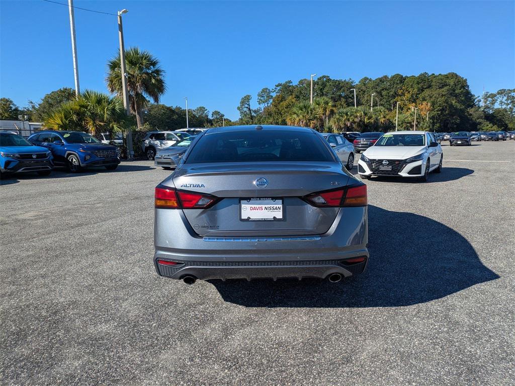 used 2022 Nissan Altima car, priced at $18,900