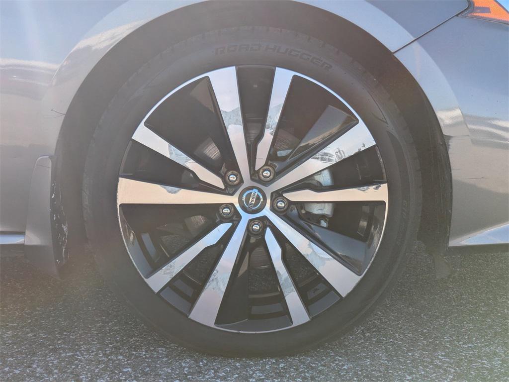 used 2022 Nissan Altima car, priced at $18,900
