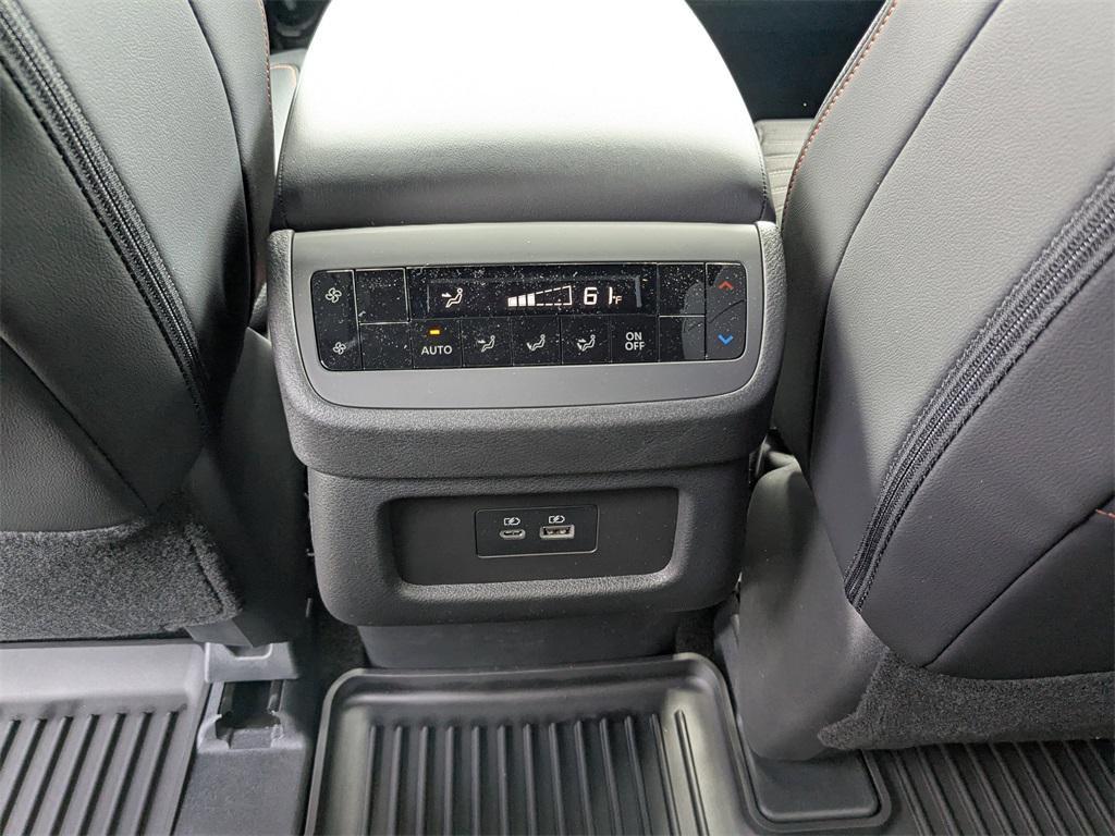new 2025 Nissan Pathfinder car, priced at $39,080