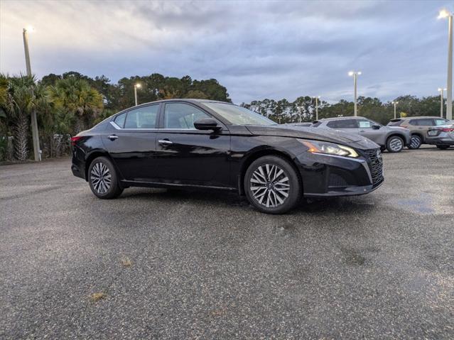 used 2023 Nissan Altima car, priced at $22,975