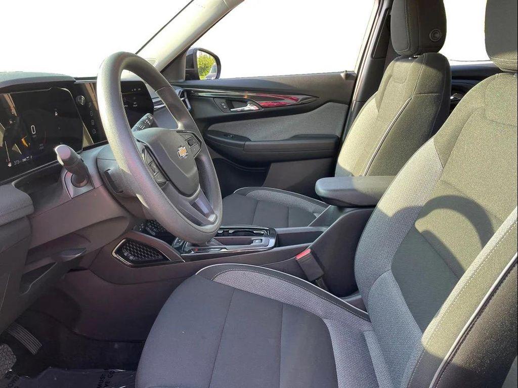 used 2025 Chevrolet TrailBlazer car, priced at $24,699