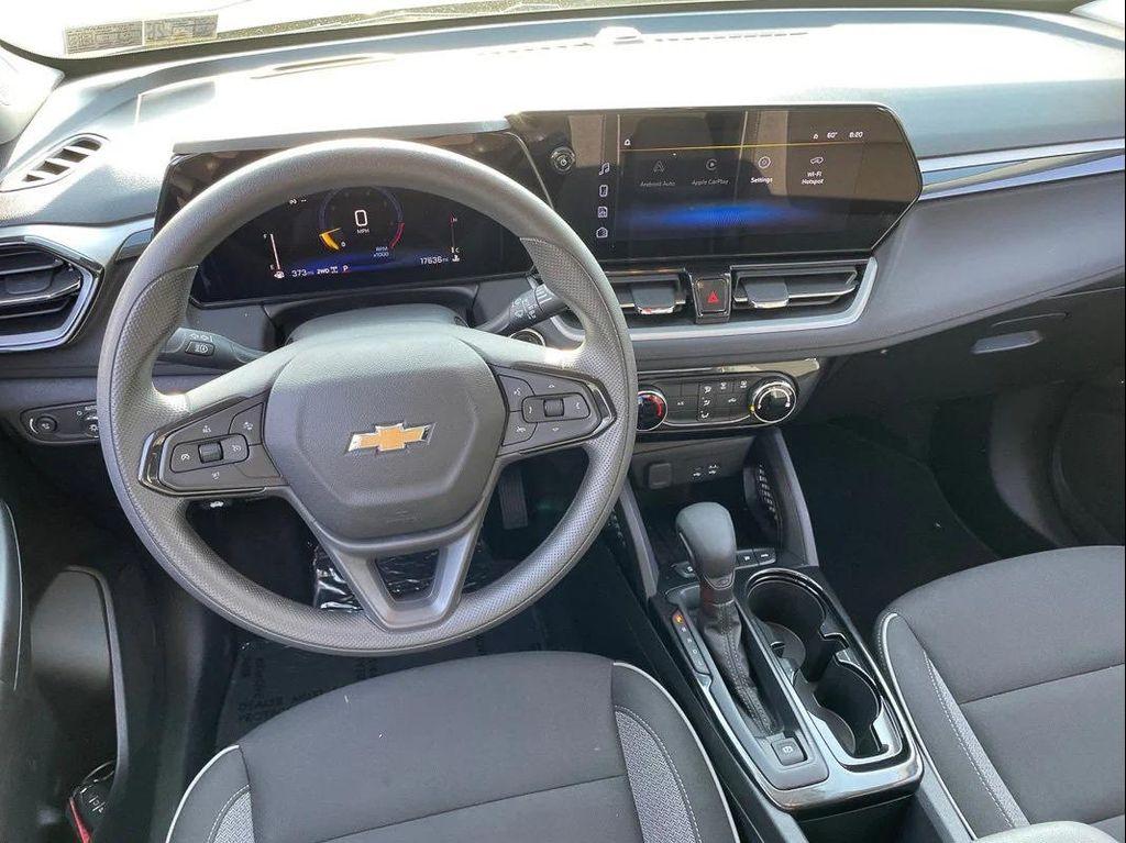 used 2025 Chevrolet TrailBlazer car, priced at $24,699