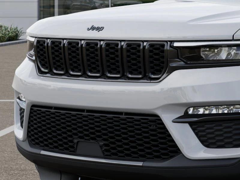 new 2025 Jeep Grand Cherokee car, priced at $48,800