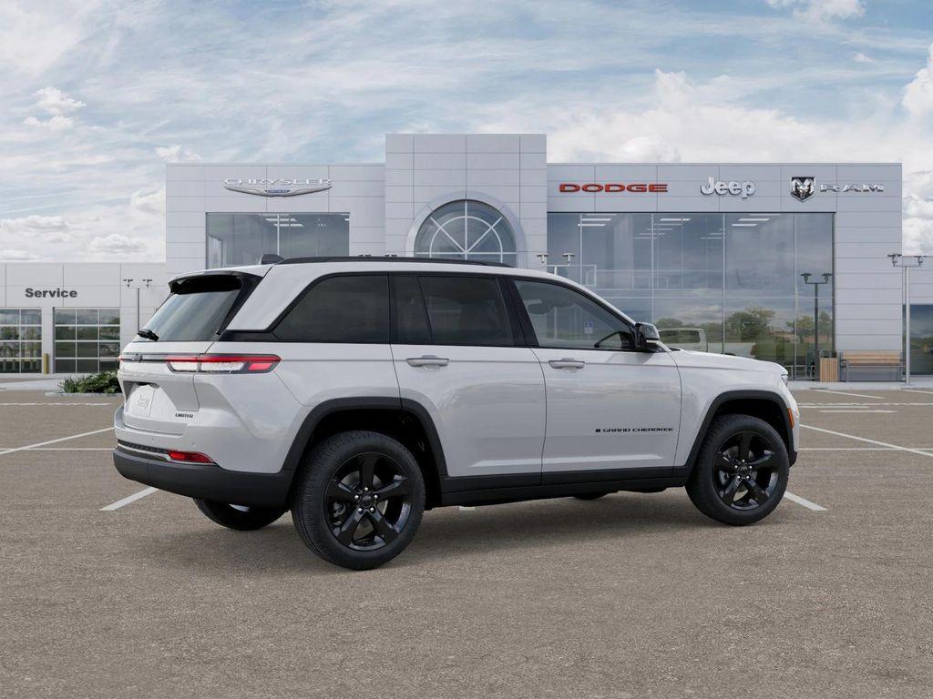 new 2025 Jeep Grand Cherokee car, priced at $48,800