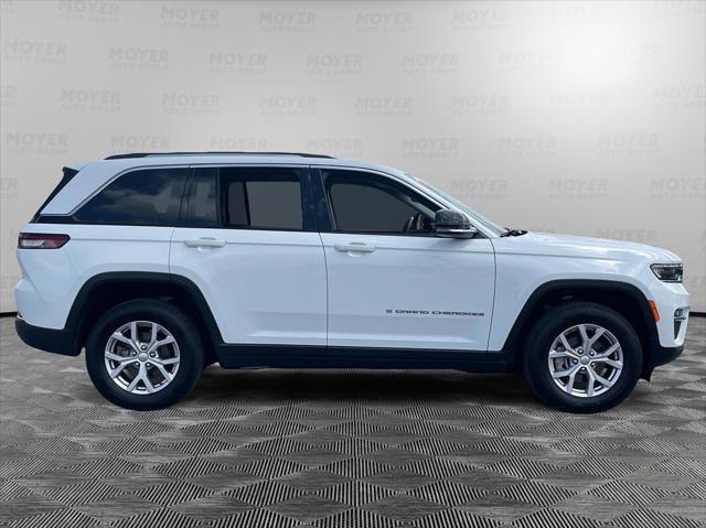 used 2022 Jeep Grand Cherokee car, priced at $34,938