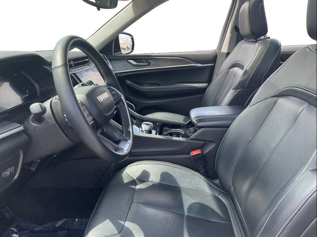 used 2022 Jeep Grand Cherokee car, priced at $32,999