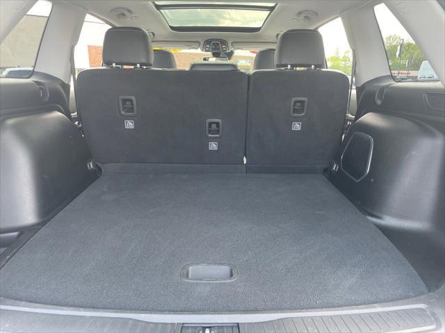 used 2022 Jeep Grand Cherokee car, priced at $34,938