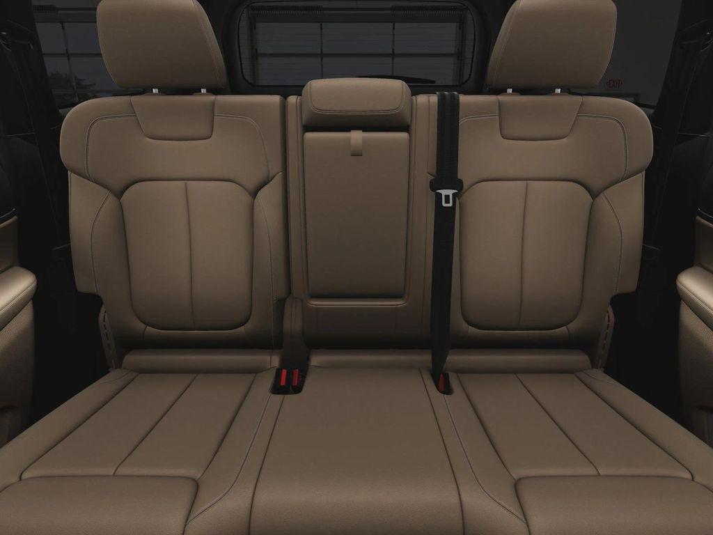 new 2025 Jeep Grand Cherokee car, priced at $47,422