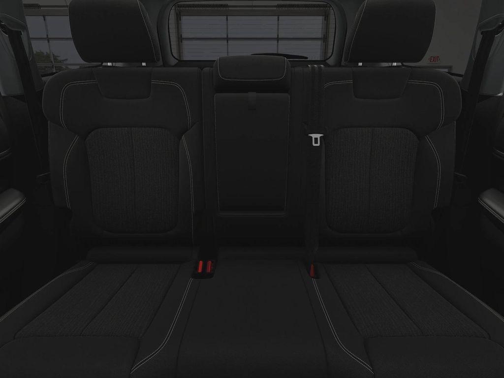new 2025 Jeep Grand Cherokee car, priced at $40,498
