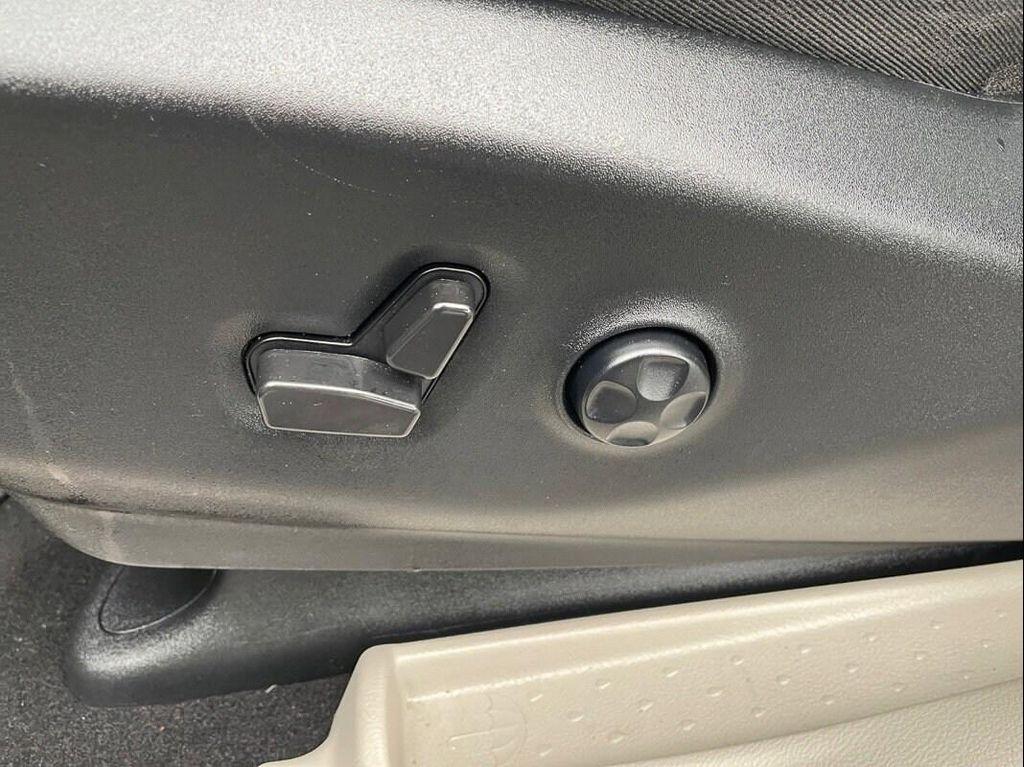 used 2023 Chrysler Pacifica car, priced at $26,899