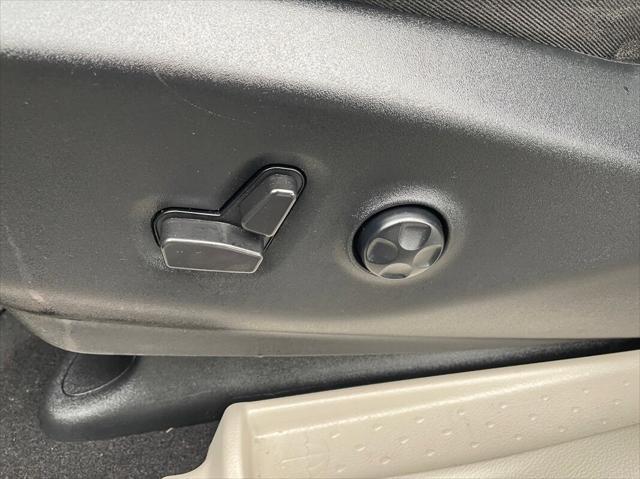 used 2023 Chrysler Pacifica car, priced at $29,898