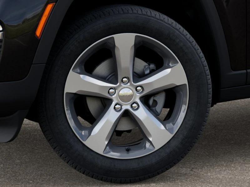 new 2025 Jeep Grand Cherokee car, priced at $46,922