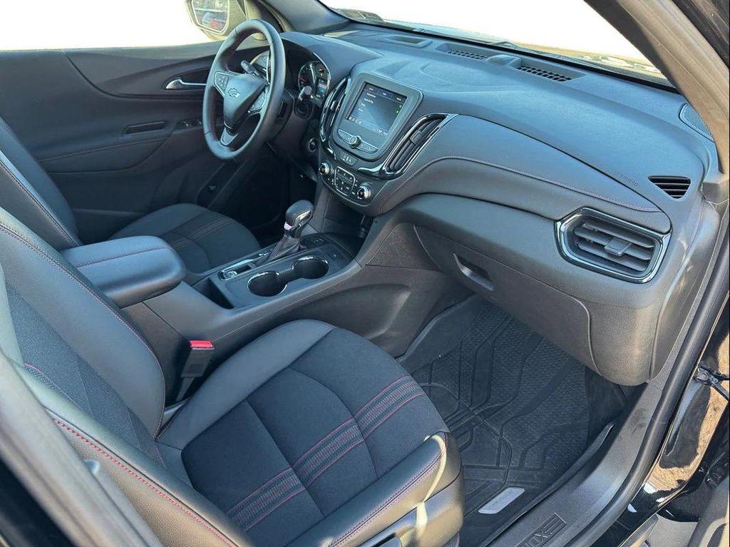 used 2024 Chevrolet Equinox car, priced at $29,998