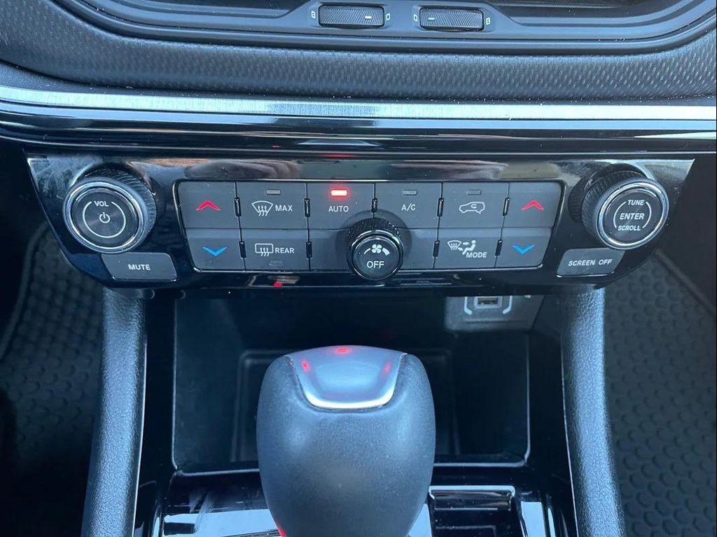 used 2024 Jeep Compass car, priced at $27,998