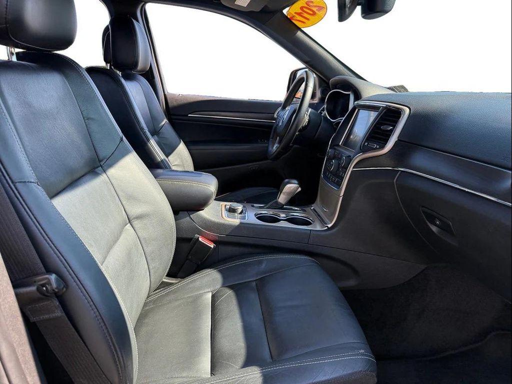 used 2017 Jeep Grand Cherokee car, priced at $18,989