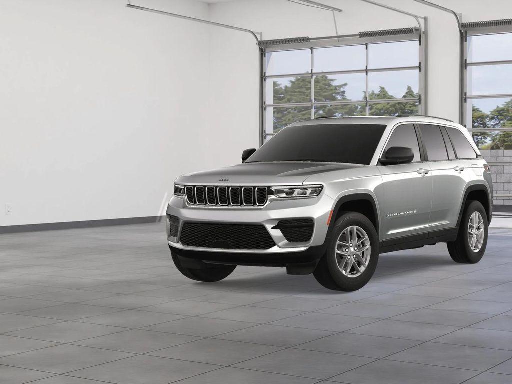 new 2025 Jeep Grand Cherokee car, priced at $41,034