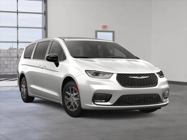 new 2025 Chrysler Pacifica car, priced at $42,037