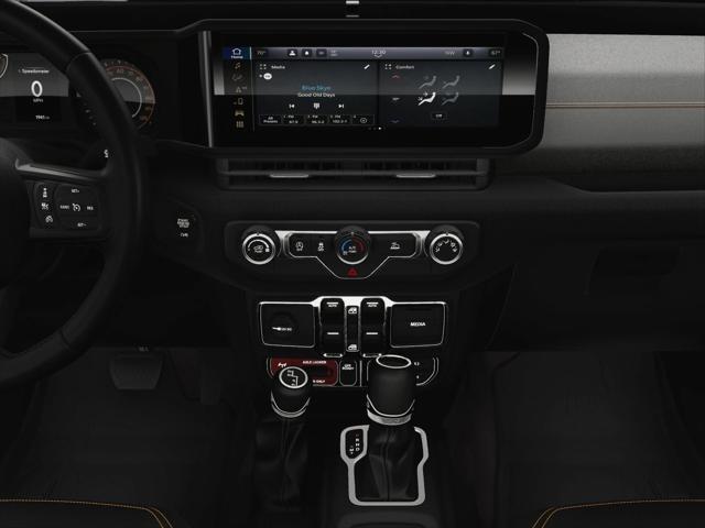 new 2025 Jeep Wrangler car, priced at $44,071