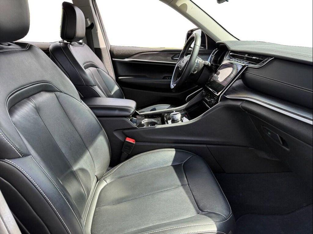 used 2021 Jeep Grand Cherokee L car, priced at $28,498