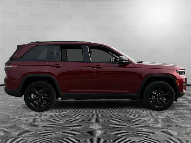 used 2022 Jeep Grand Cherokee car, priced at $34,999