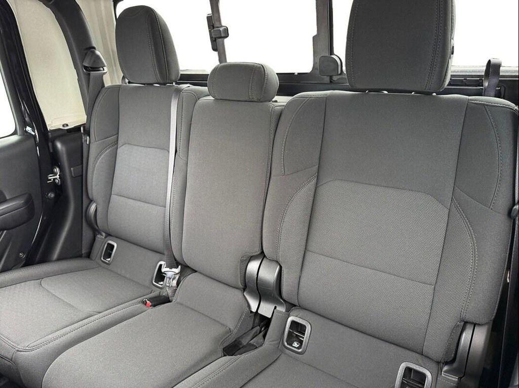 used 2021 Jeep Gladiator car, priced at $31,747