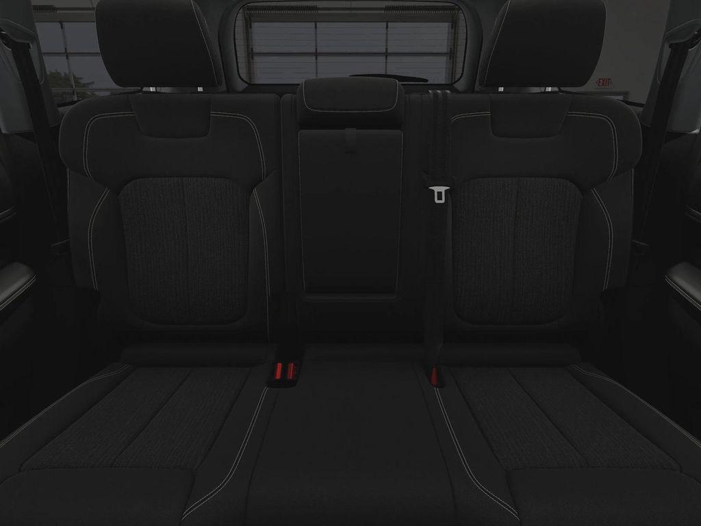 new 2025 Jeep Grand Cherokee car, priced at $41,034