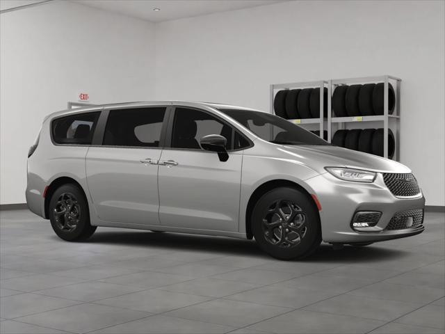 new 2023 Chrysler Pacifica Hybrid car, priced at $49,831