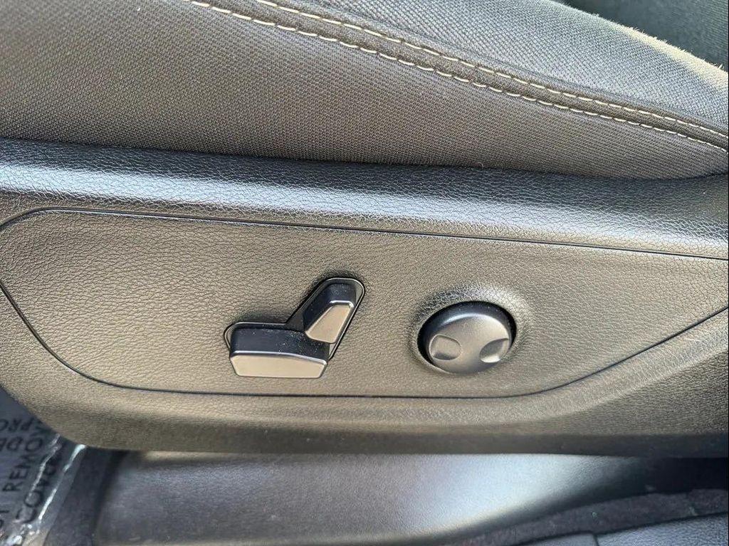used 2025 Ram 1500 car, priced at $46,248