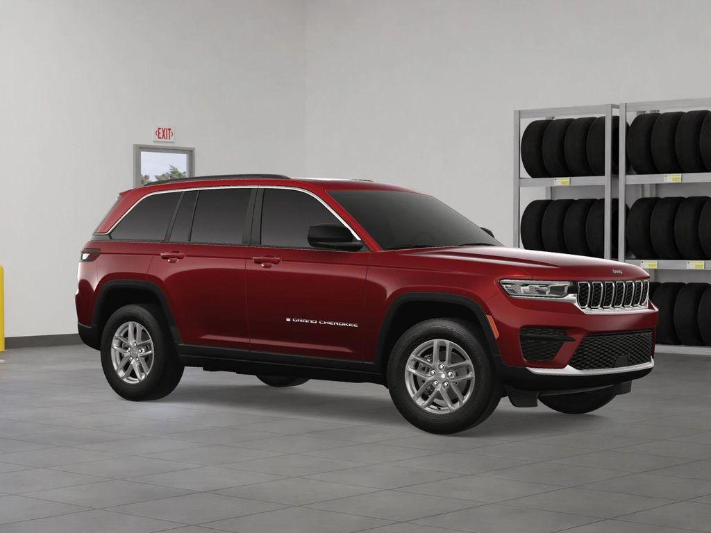new 2025 Jeep Grand Cherokee car, priced at $39,534