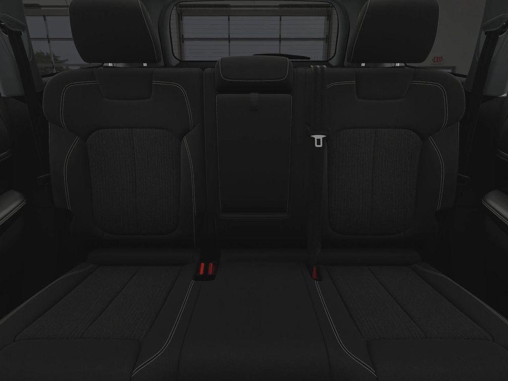 new 2025 Jeep Grand Cherokee car, priced at $39,534