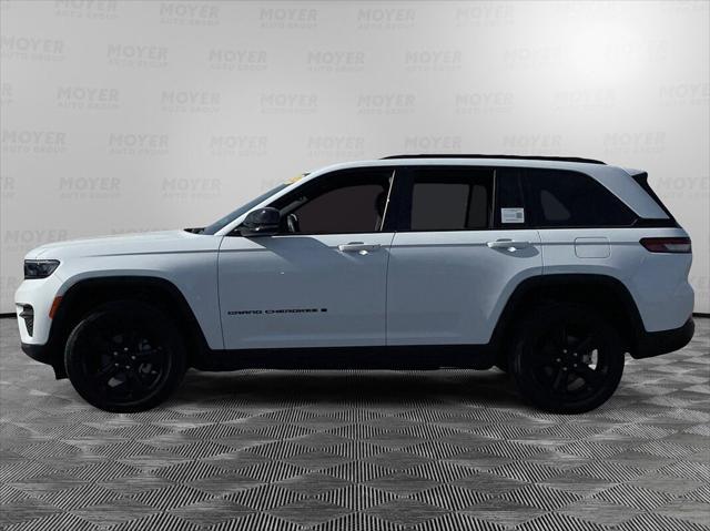 used 2022 Jeep Grand Cherokee car, priced at $33,995