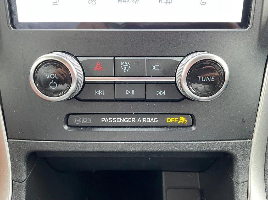 used 2024 Ford Edge car, priced at $28,998