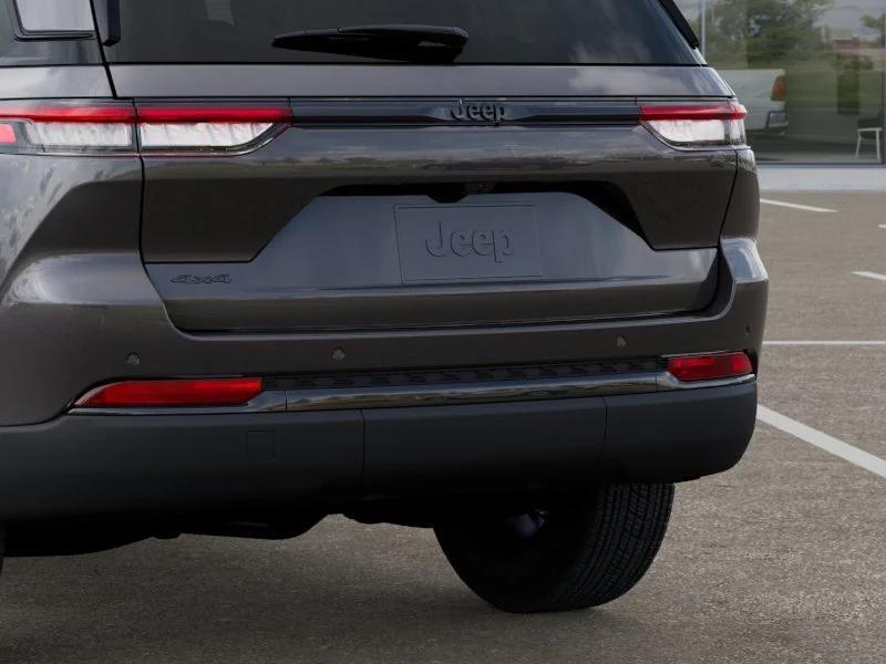 new 2025 Jeep Grand Cherokee car, priced at $43,461