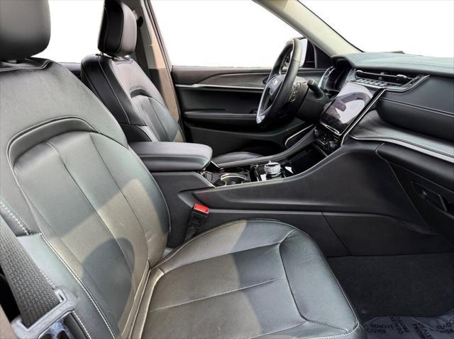used 2022 Jeep Grand Cherokee car, priced at $35,988