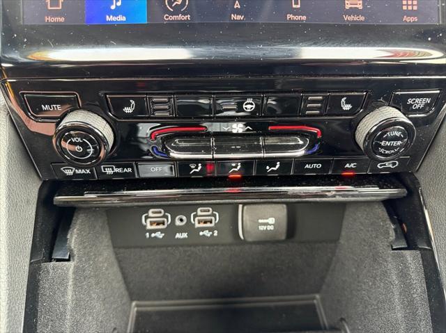 used 2022 Jeep Grand Cherokee car, priced at $35,988