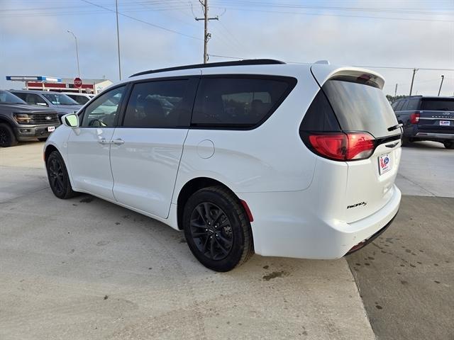 used 2020 Chrysler Pacifica car, priced at $30,950