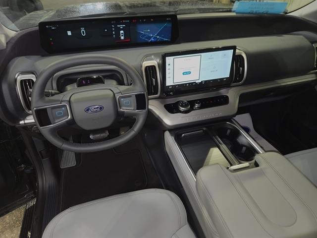 new 2025 Ford Expedition Max car, priced at $73,895