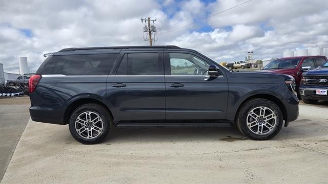 new 2025 Ford Expedition Max car, priced at $73,895