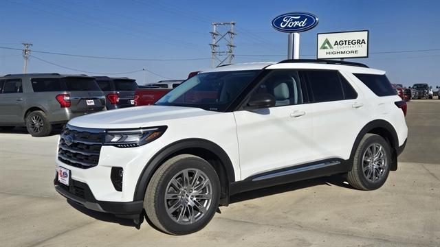 new 2025 Ford Explorer car, priced at $45,643