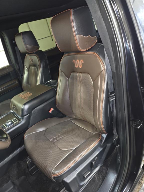 used 2021 Ford Expedition car, priced at $32,950