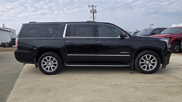 used 2015 GMC Yukon XL car, priced at $12,950