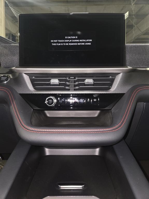 new 2025 Ford Explorer car, priced at $45,801