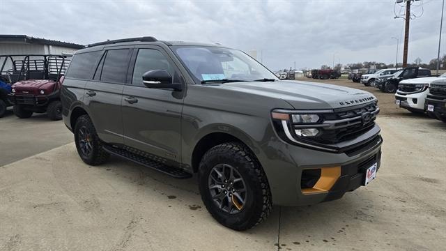 new 2025 Ford Expedition car, priced at $81,774