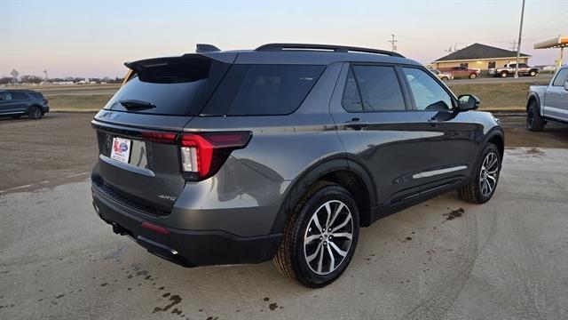 new 2025 Ford Explorer car, priced at $45,357