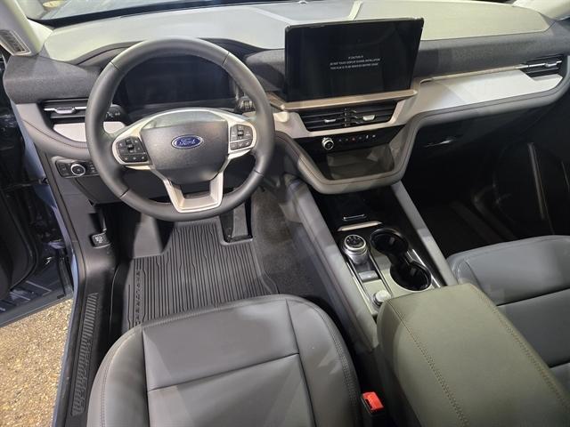 new 2025 Ford Explorer car, priced at $49,280