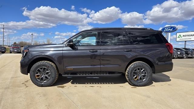 new 2025 Ford Expedition car, priced at $81,710