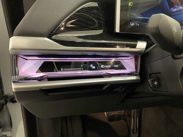 new 2025 BMW i7 car, priced at $135,695